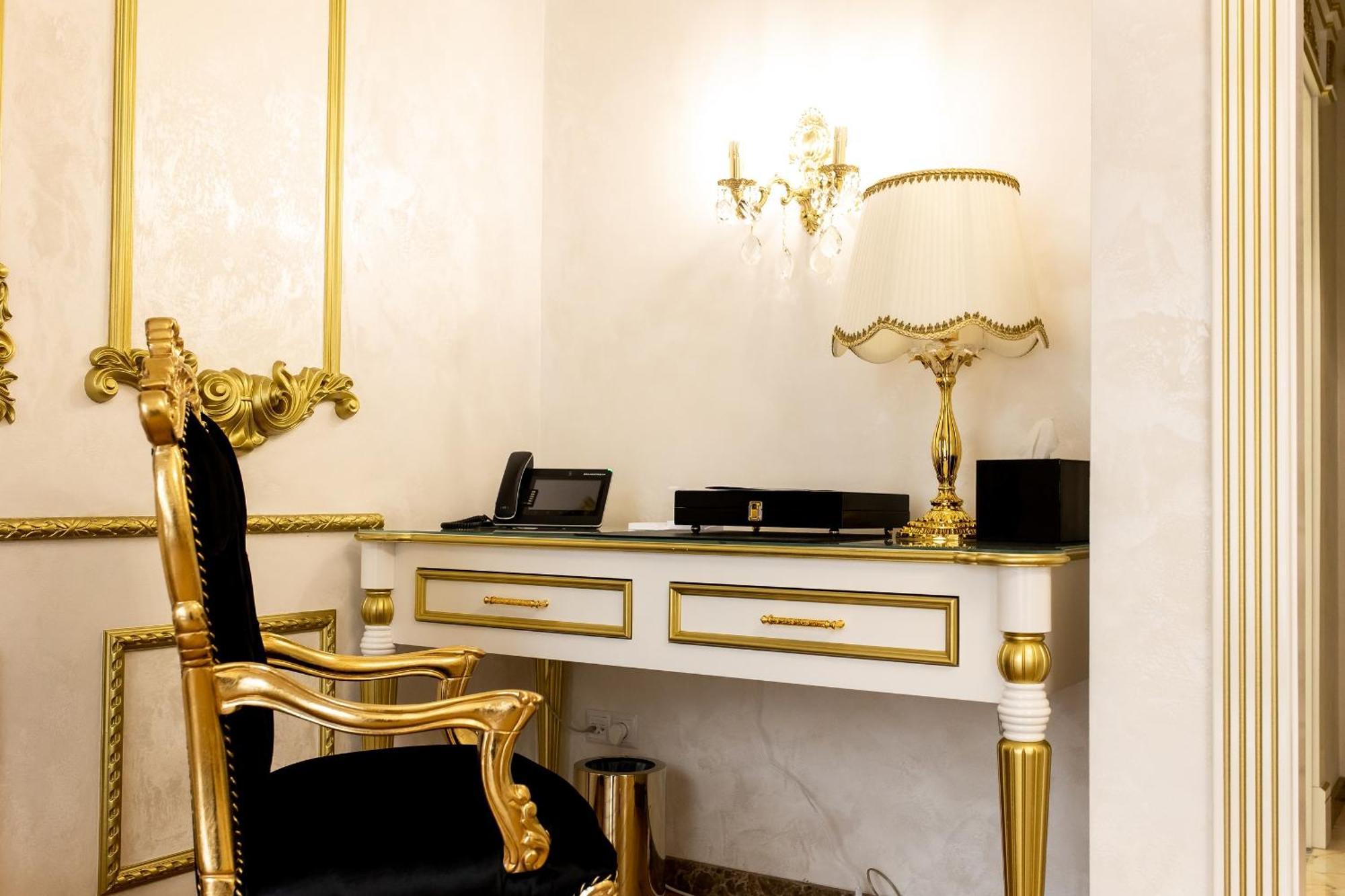 Royal Palace Luxury Hotel And Spa Khmelʼnytsʼkyy Ruang foto